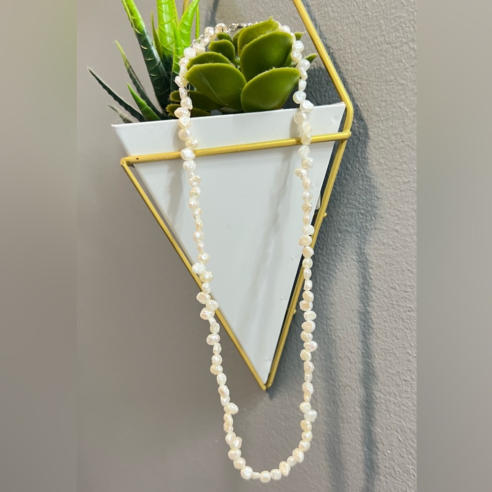 SOLD—- external sell.  White pearl Necklace keshi